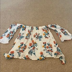 Floral off shoulder top!